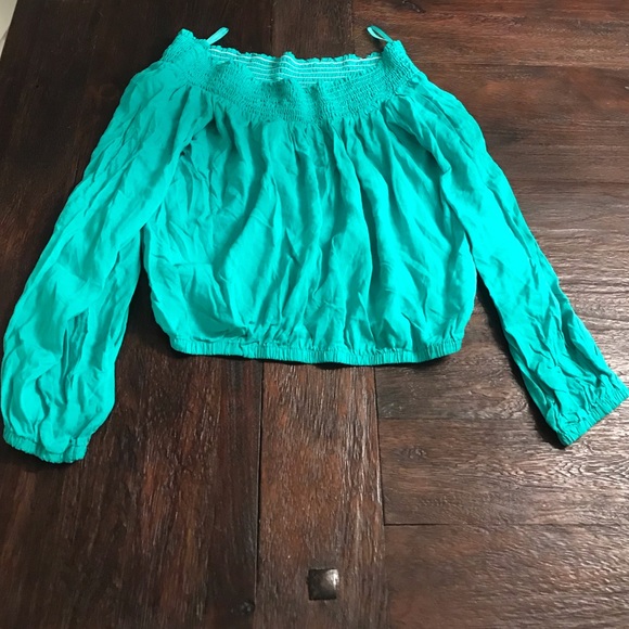 NWT ARDEN B OFF THE SHOULDER TOP💛 - Picture 2 of 16